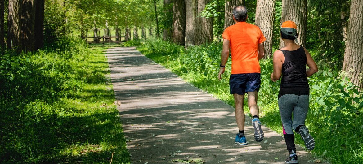 广岛三箭主帅：申花球员身体素质很强，我们要发挥技术优势
